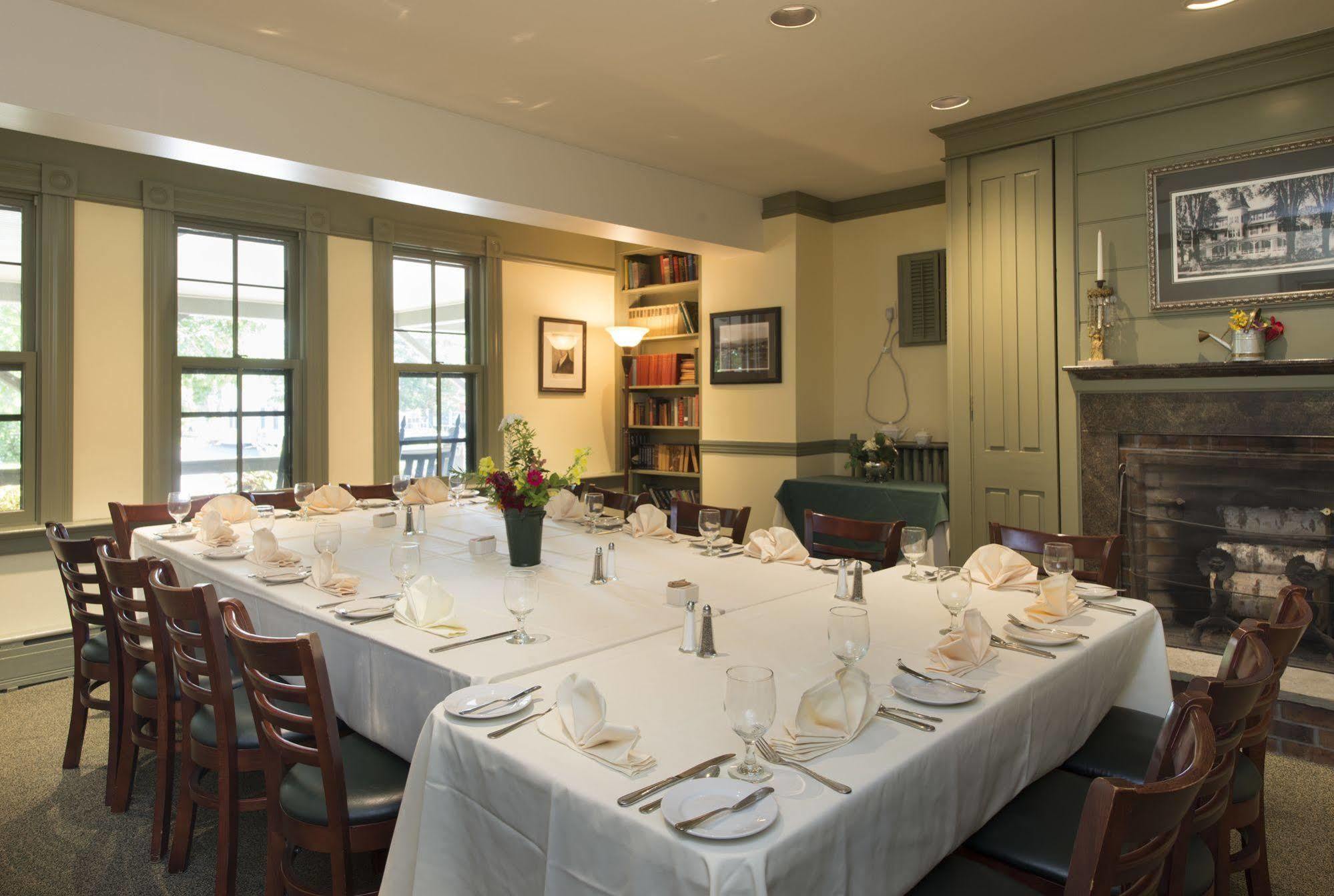 The Norwich Inn Esterno foto